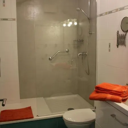 Julia Nyaraló Aussonne