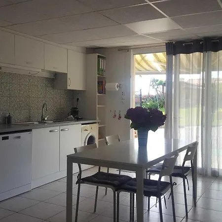 Nyaraló Julia Aussonne