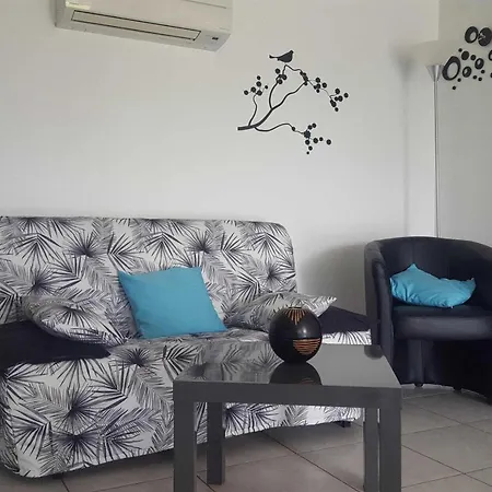 Julia Nyaraló Aussonne